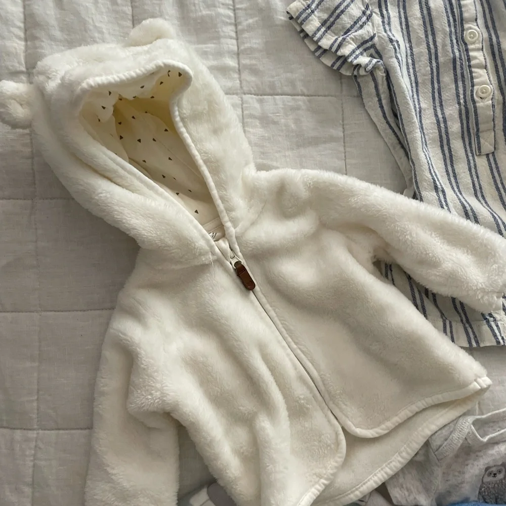 LOT of NB & 0-3 Month Baby Clothing Bundle Carter’s, Gap, Nordstrom, GUC